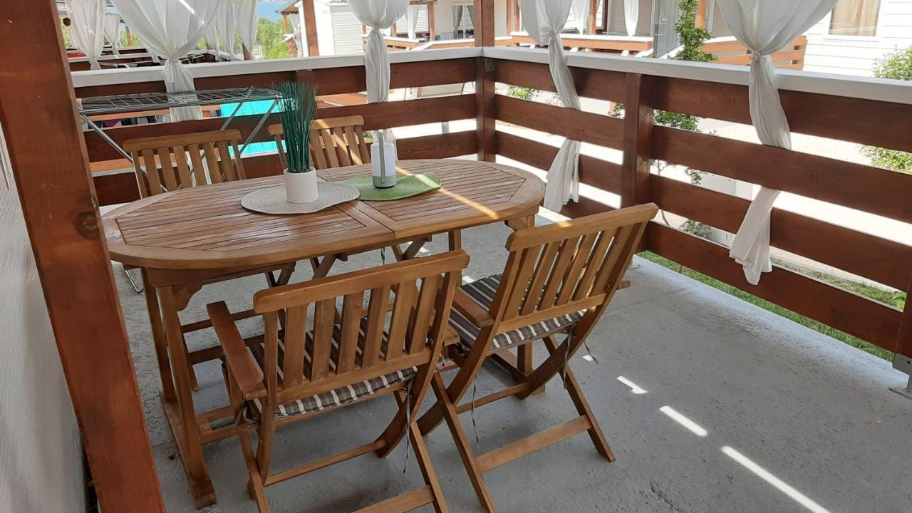 Mobile Homes Kamp Maslina, ביוגראד נה מורו מראה חיצוני תמונה