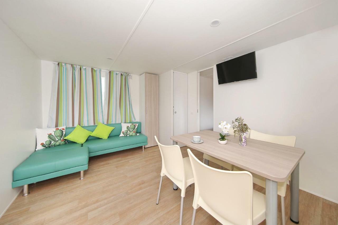 Mobile Homes Kamp Maslina, ביוגראד נה מורו מראה חיצוני תמונה